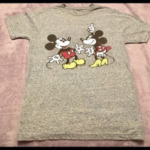 DISNEY Mickey & Minnie Mouse Gray Shirt